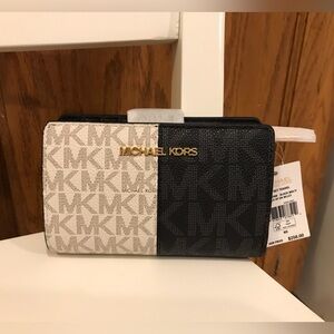 Michael Kors Jet Set Medium Logo Wallet